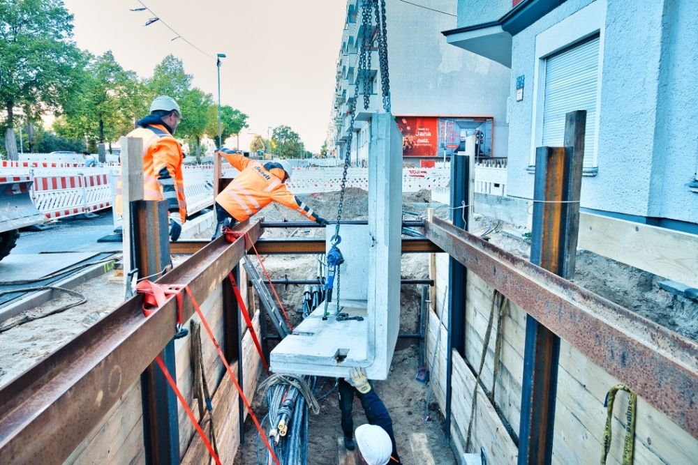 Umbauarbeiten Petersburger Straße, Berlin – Bild 1